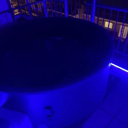B 2 Luxury Acropolis View Privat Jacuzzi Apartment Athens