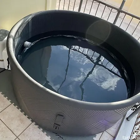 B 2 Luxury Acropolis View Privat Jacuzzi דירה אתונה